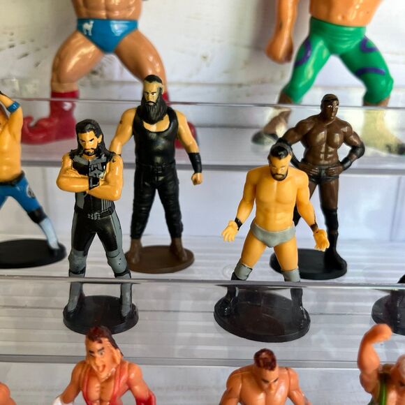 Vintage WWE Wrestlers Action Figures Set of 34 - Picture 7 of 11